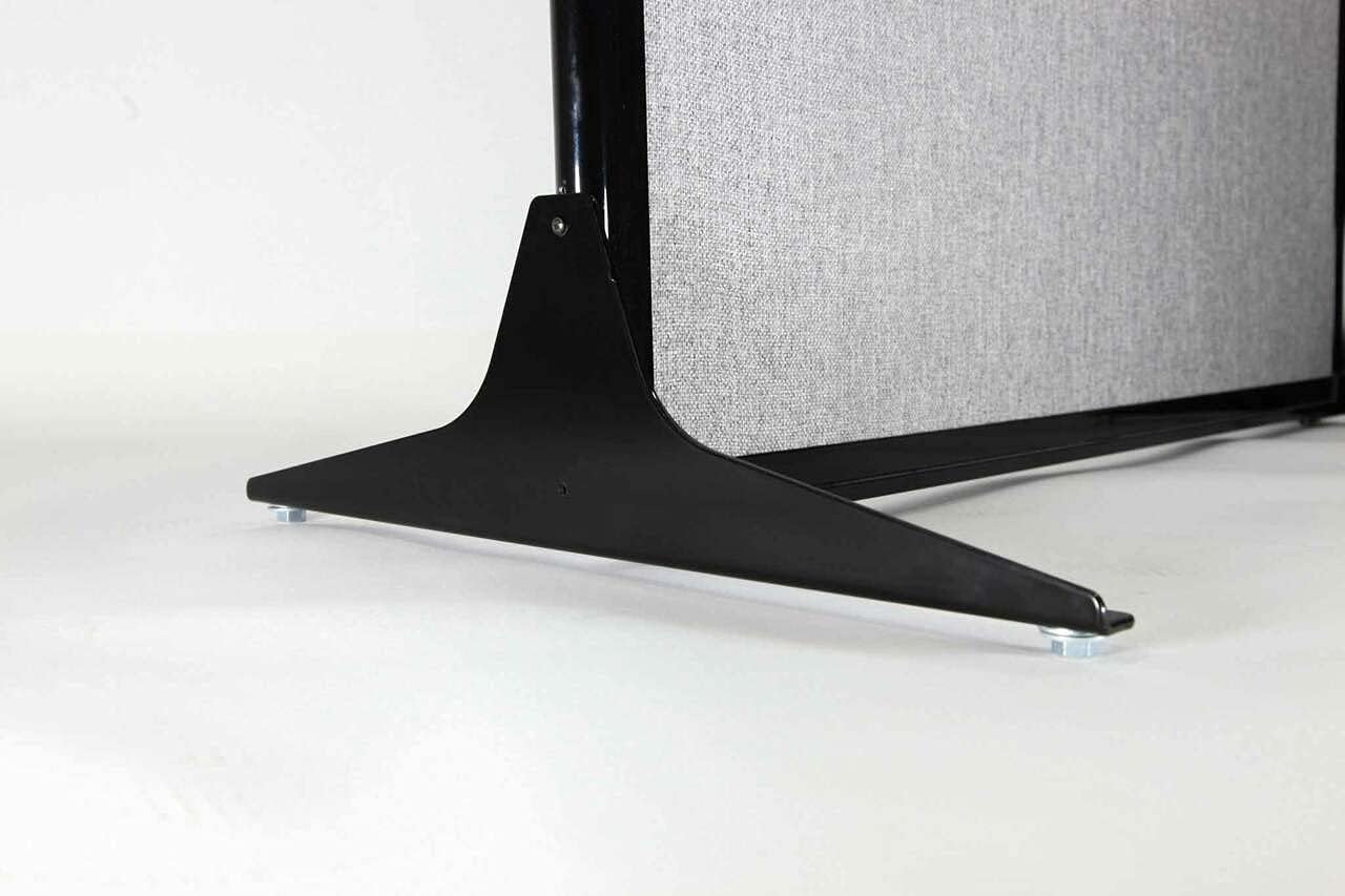 Versare Workstation Partition | Portable Wall Divider | Modern Office Cubicle | Free Standing Privacy Screen | Flexible Work Space | 33" x 70" Slate Fabric Panels - Lumora Desk