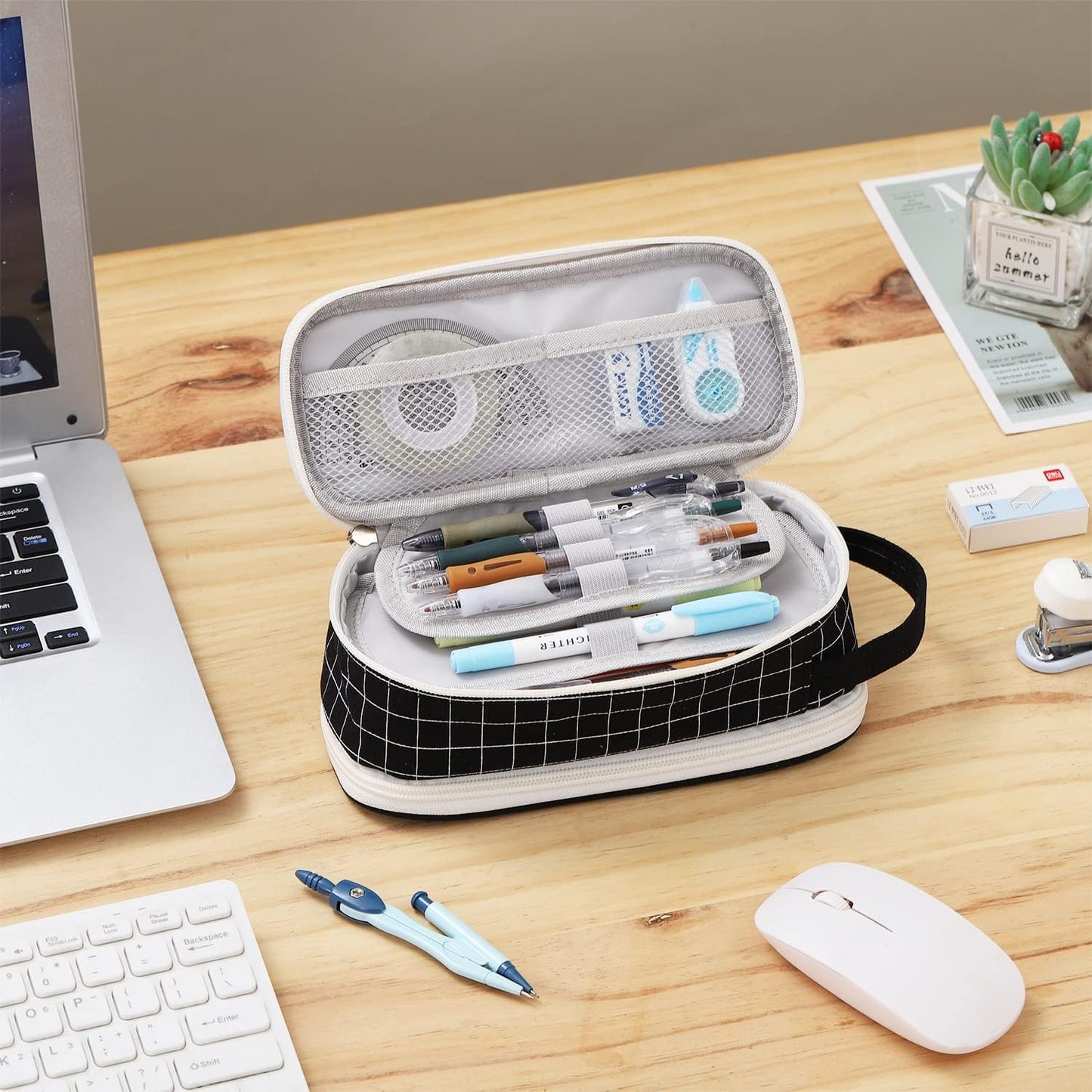 Large Pencil Case Zipper Pencil Pouch for Girls Boys Adults Kids Aesthetic Pencil Bag Organizer Big Capacity Pens Bag with Handle Portable for School Office Black-plaid