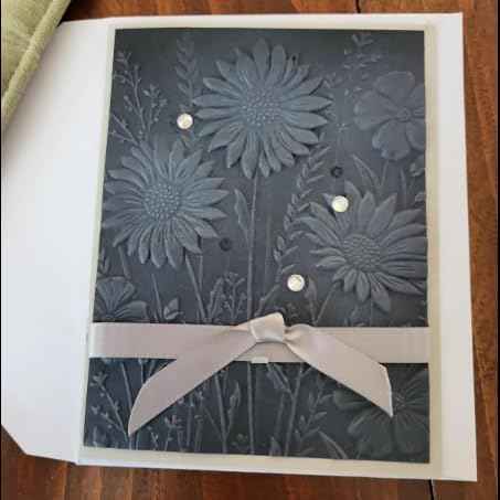 KWELLAM 3D Daisy Flowers Leaves Background Plastic Embossing Folders for Card Making Scrapbooking and Other Paper Crafts 4030105