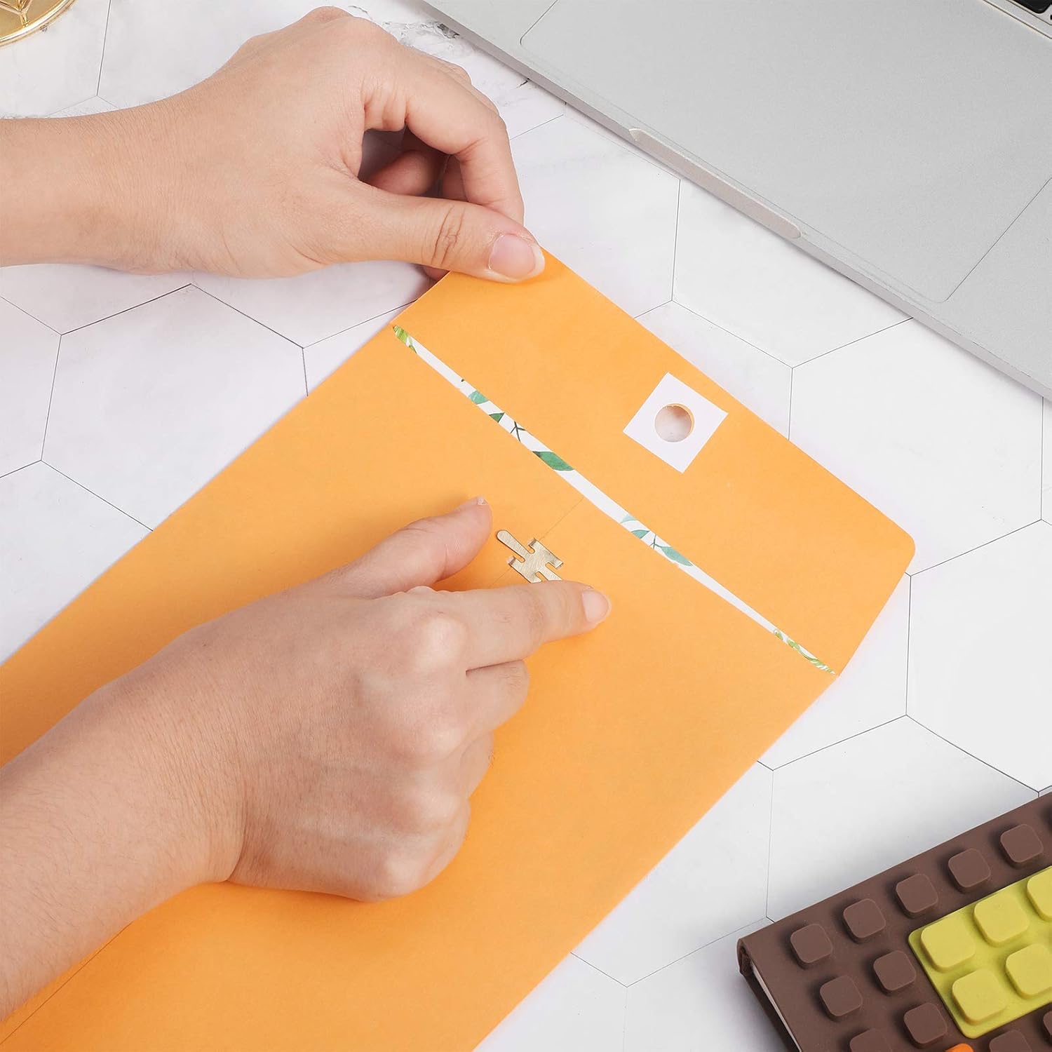 Frienda 4 Sizes Clasp Envelopes Kraft Paper Catalog Clasp Envelope with Closure for Filing, Storing or Mailing Documents, 50 Pieces(6 x 9 In, 9 x 12 In, 10 x 13 In, 12 x 15.5 In,Yellow) - Lumora Desk