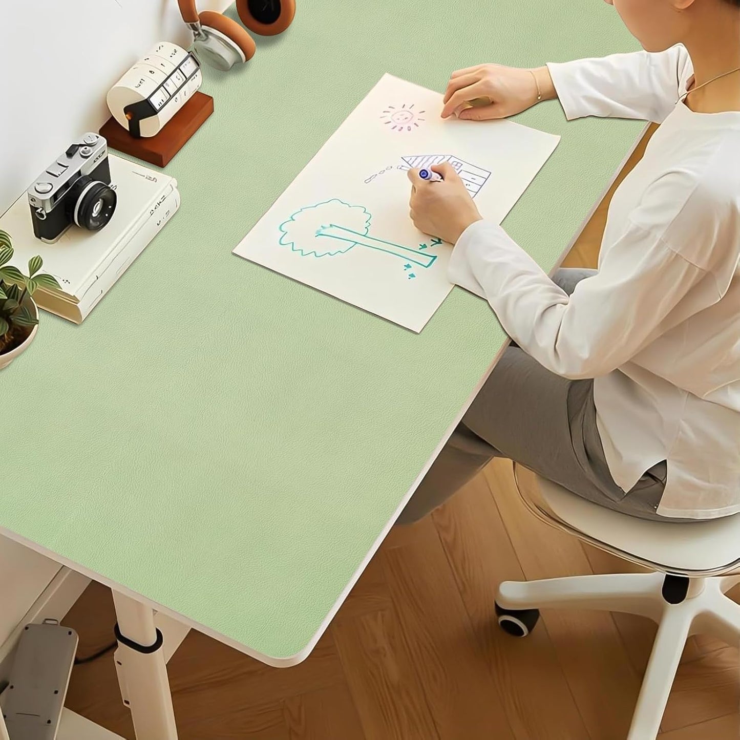 Bloss 47.2" x 24" Large Desk Mat, Leather Desk Mat, Large Mouse Pad + Keyboard Pad, Non-Slip Desk Mat Protector for Office, Home - Green