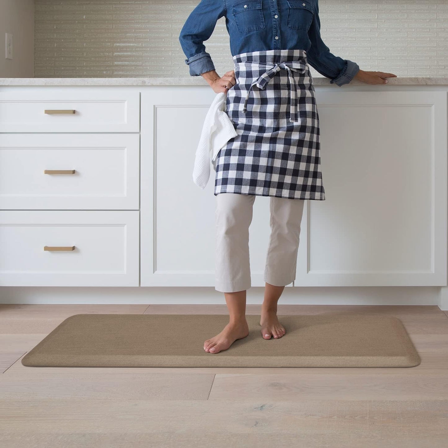 GelPro Anti-Fatigue Designer Comfort Kitchen Floor Mat, 20" x48”, Grasscloth Pecan Stain Resistant Surface with 3/4” Thick Ergo-Foam Core for Health and Wellness