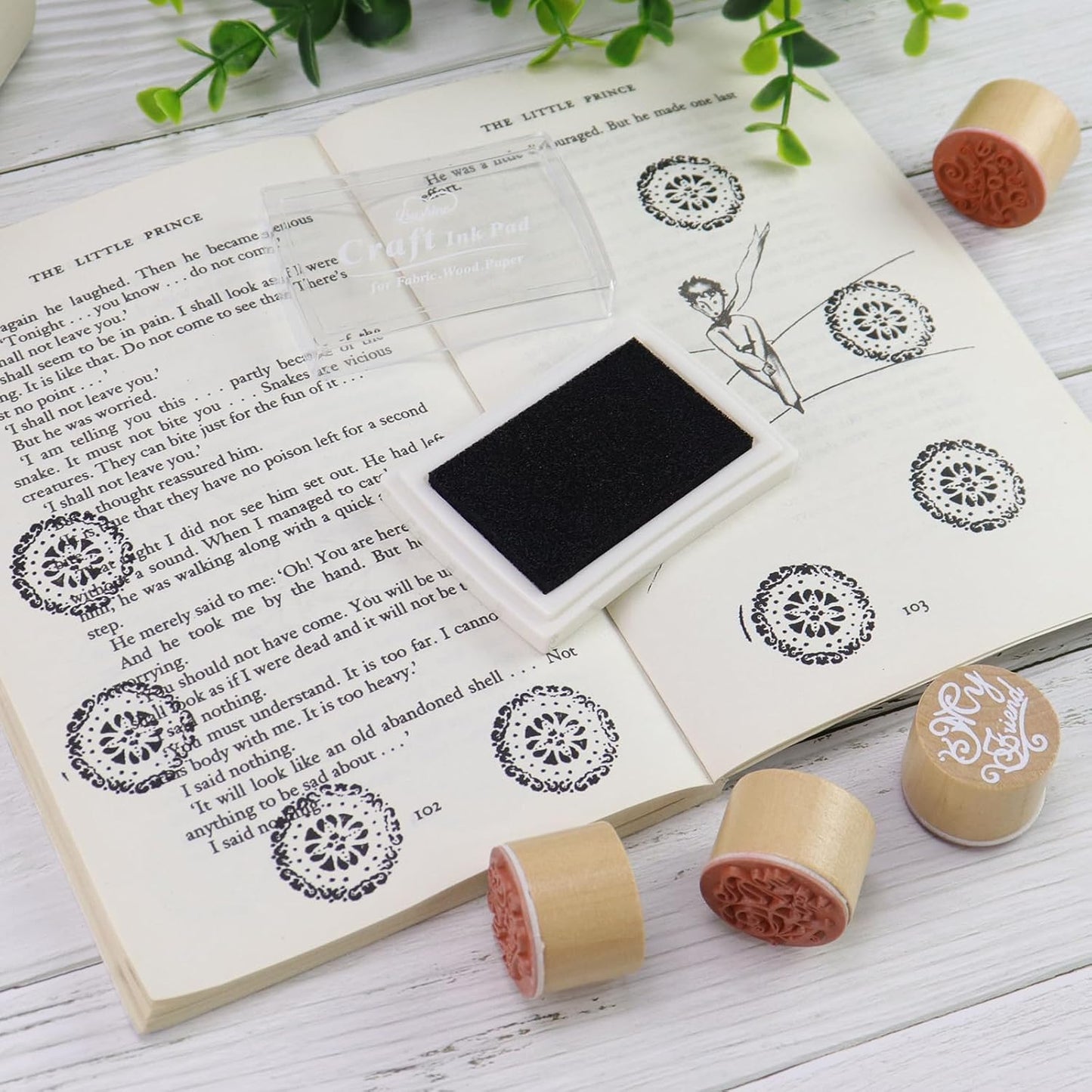 Craft Ink Pad for Rubber Stamps, Paper, Wooden, Fabric, Scrapbooking, Non-Toxic Finger Ink Pads for Kids (Black)