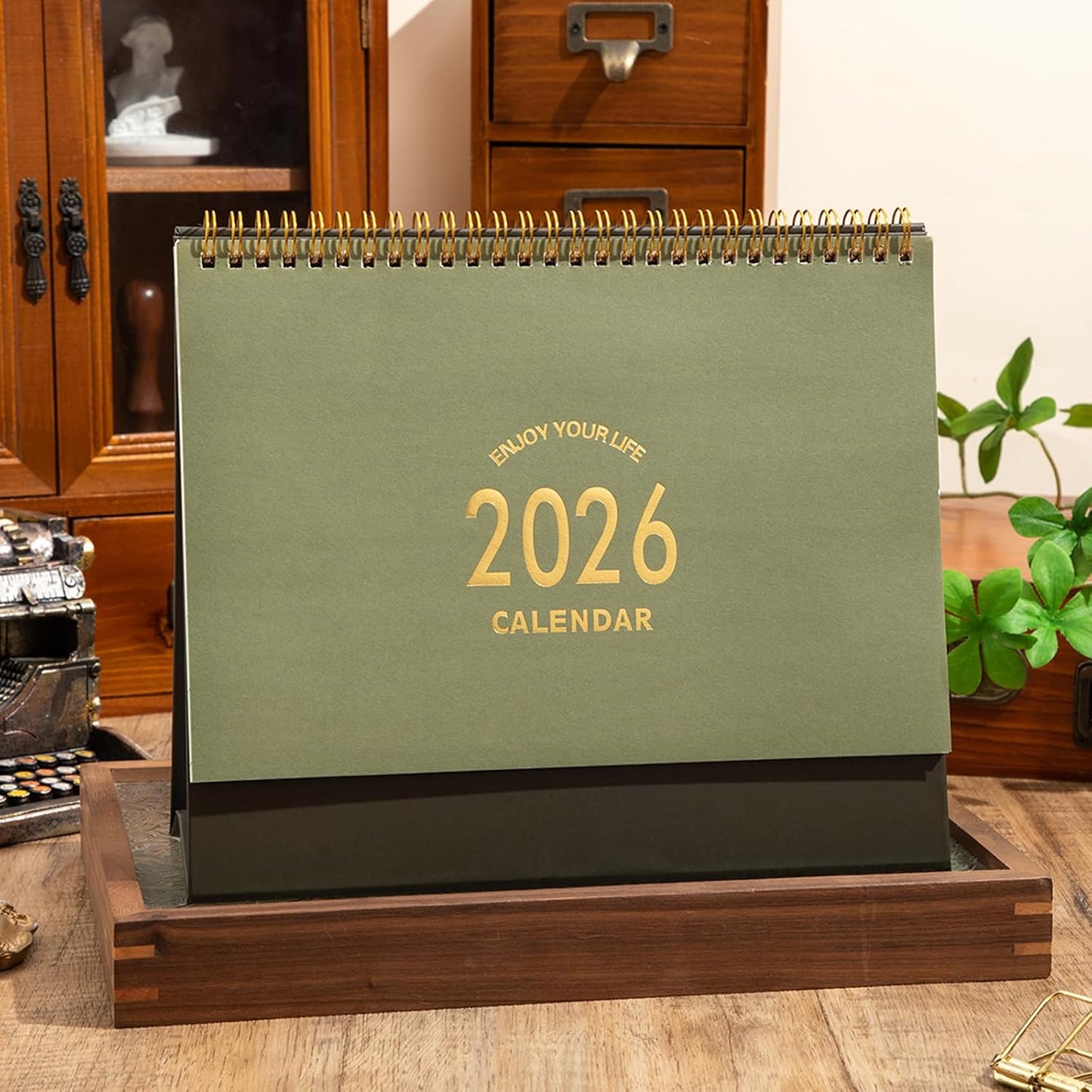 Desk Calendar 2025-2026, Standing Flip Desktop Calendar from July 2025 to December 2026 - Metal Ring Twin-Wire Binding 18 Months Medium Desk Calendar for Home Office School (L-Green)