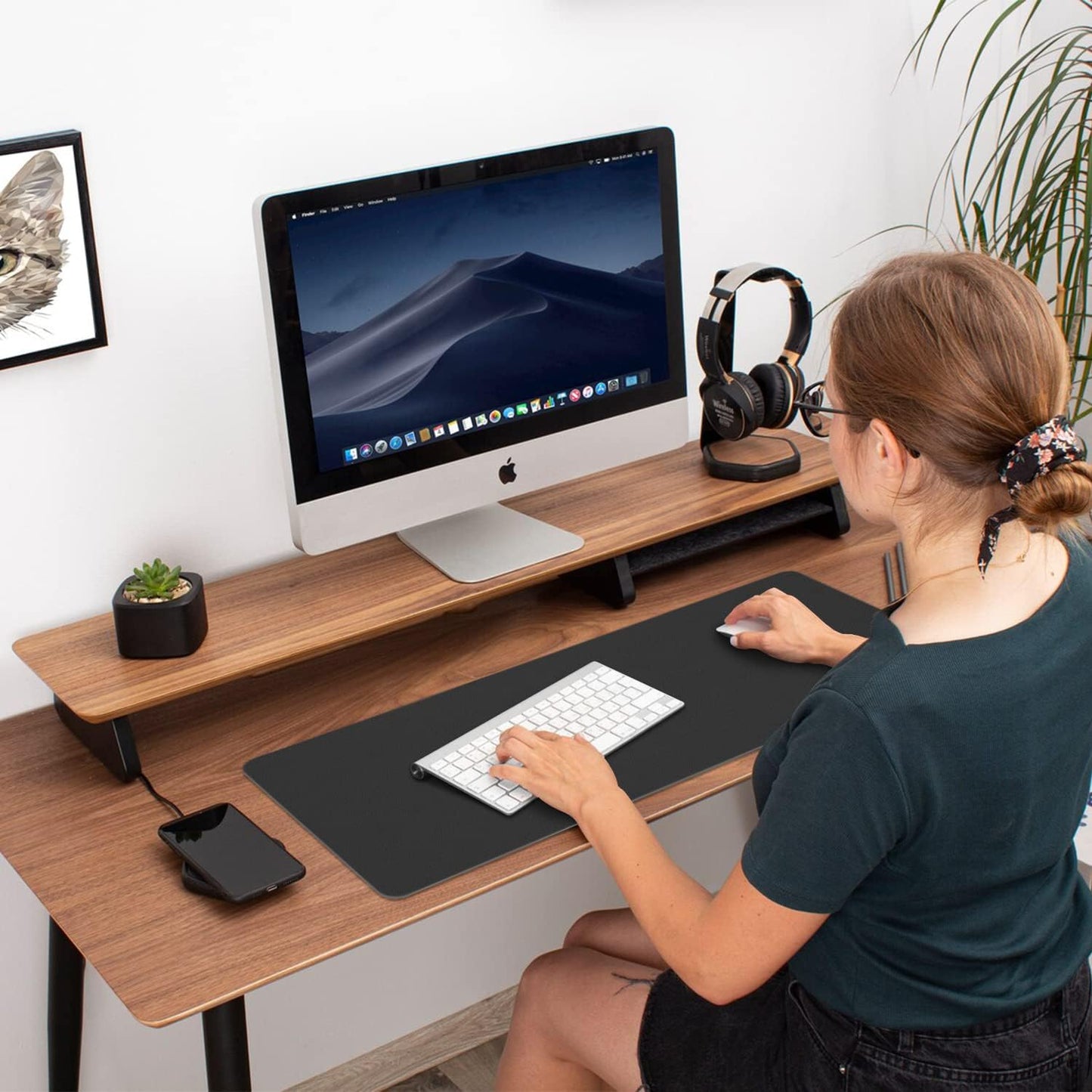 Aothia Double-Sided PU Leather Desk Pad - Non-Slip Large Mouse Pad & Desk Mat for Office, Home - Waterproof, Easy to Clean, Durable Dual-Sided Surface (31.5" x 15.7", Black)