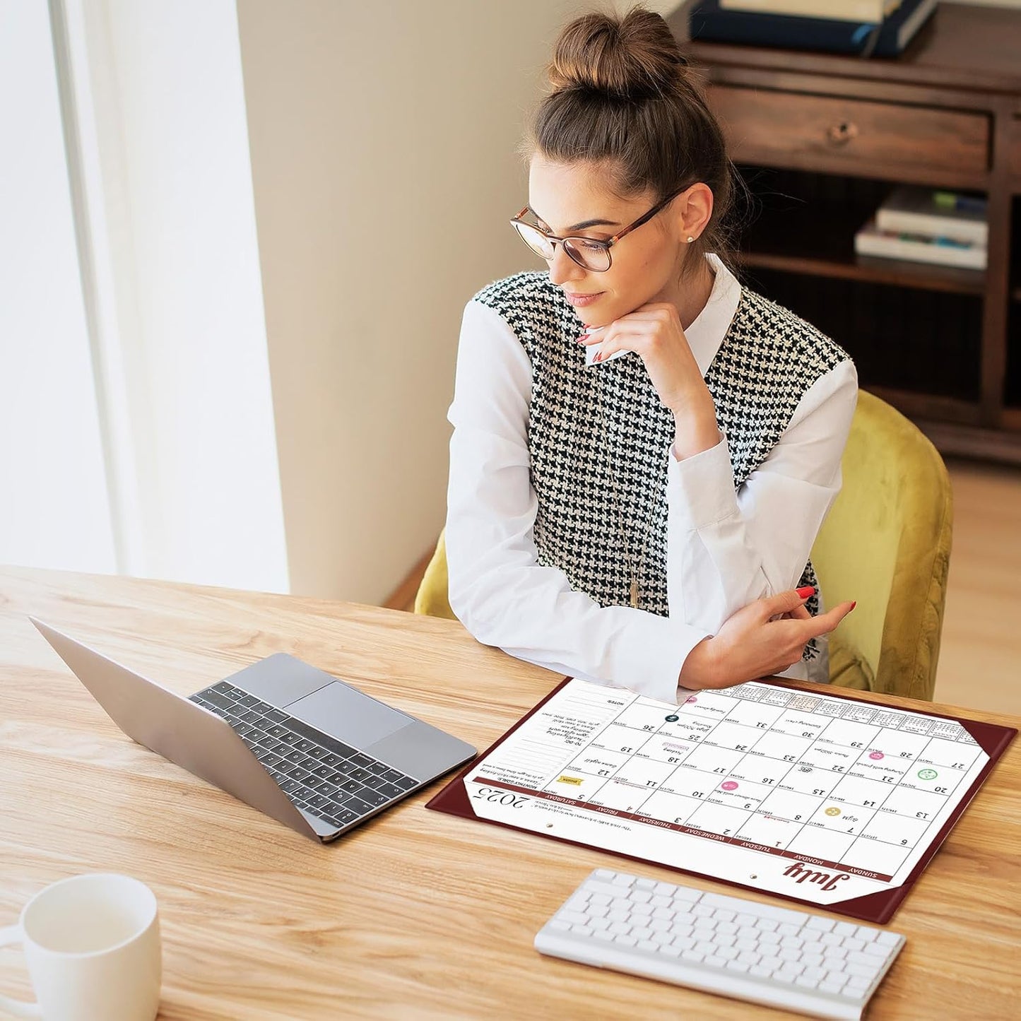 Ospelelf Desk Calendar 2025-2026 Wall Monthly Planner 12"x17" Leather Pad with Protective Cover 18 Months July 2025 to December 2026 Brown