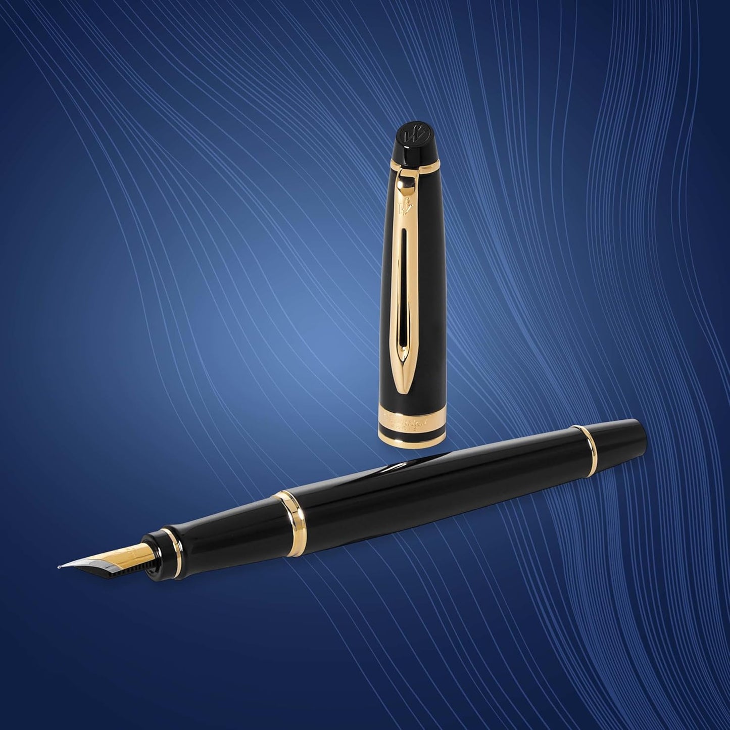 Waterman Expert Fountain Pen, Gloss Black with 23k Gold Trim, Fine Nib, Luxury Fountain Pen in Gift Box, Fountain Pen for Writing