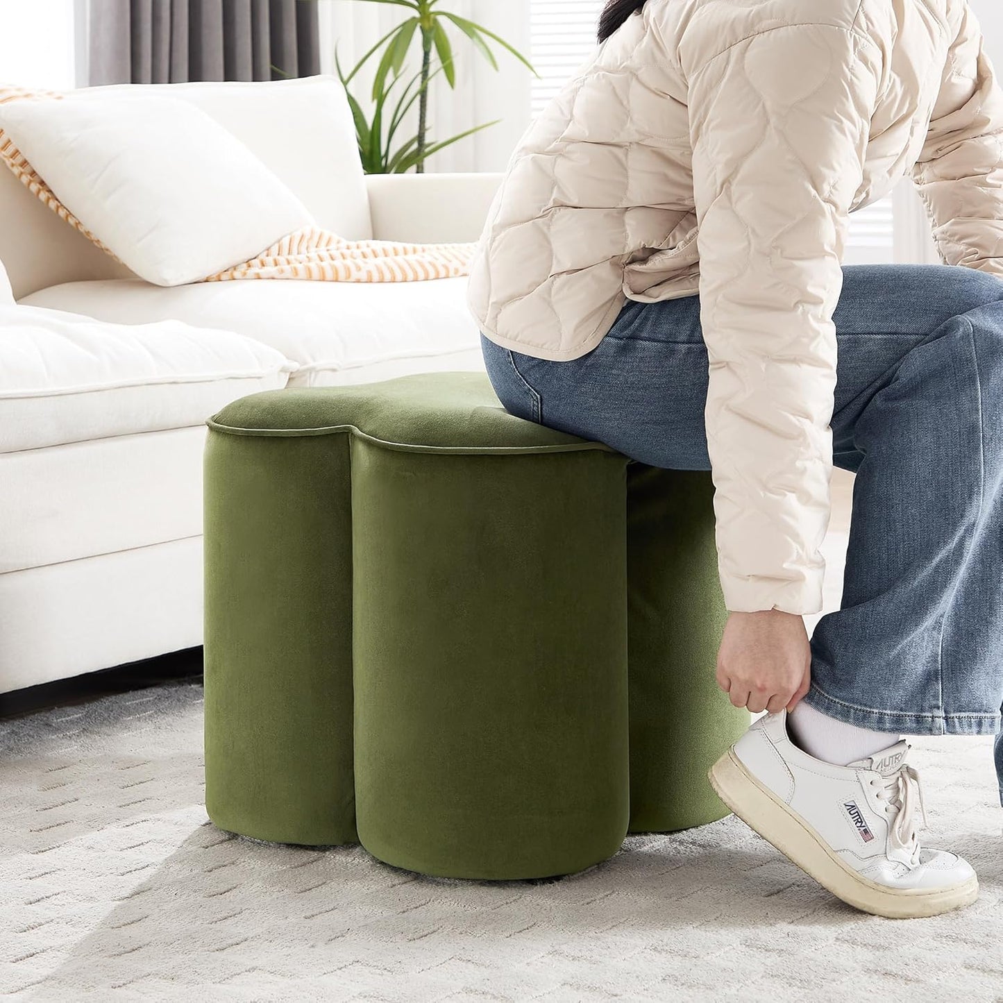 Zesthouse Flower Pouf Ottoman Foot Rest, Velvet Fabric Poofy Ottoman Footstool for Couch, Modern Living Room Stool Seat, Cute Square Vanity Stool for Bedroom Dorm, Green