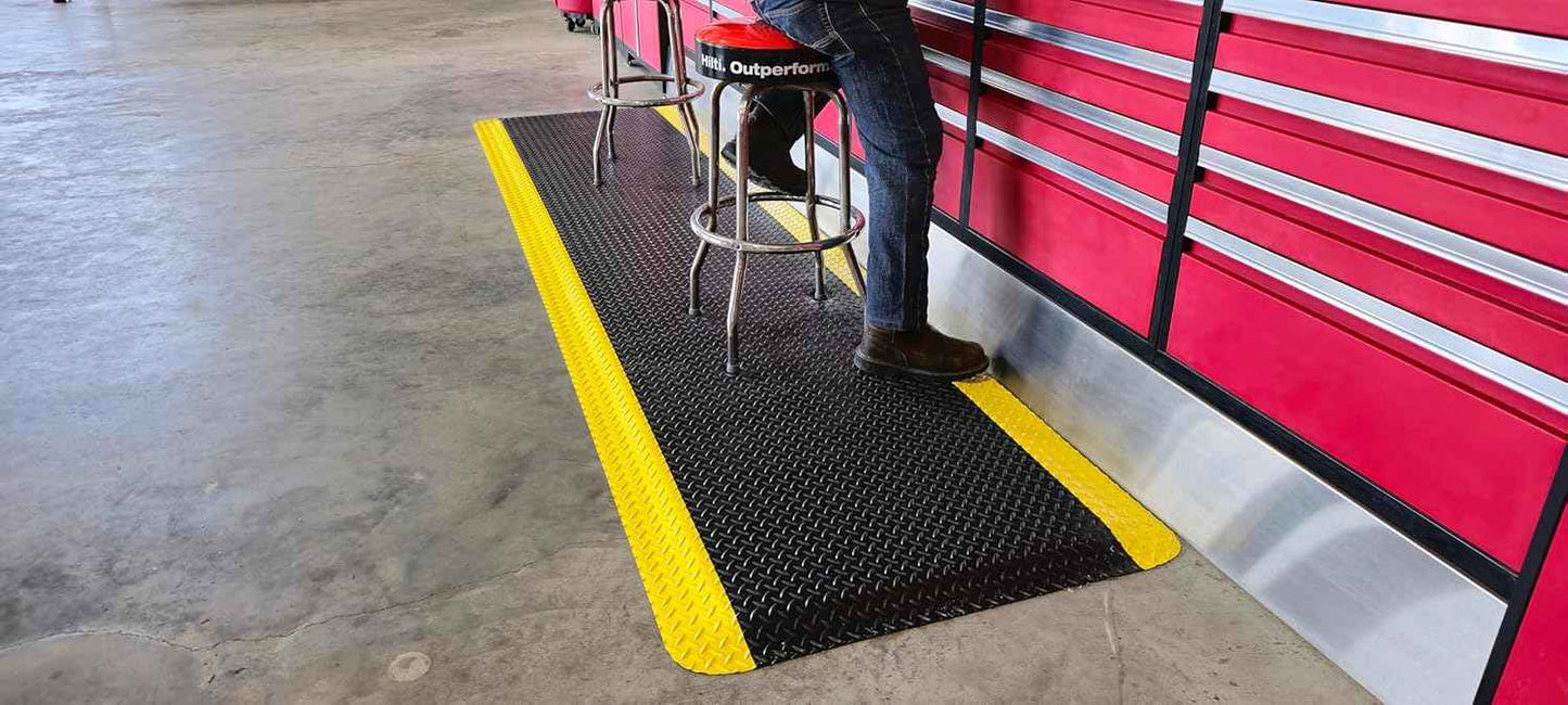 American Classic Diamond Plate Anti-Fatigue Black/Yellow Mat, Industrial Ergonomic Comfort Standing Mat for Work, Home, Garage, 9/16" Thick, Free 16” x 18” x 0.75” Knee Pad, Made in USA (3'x5')