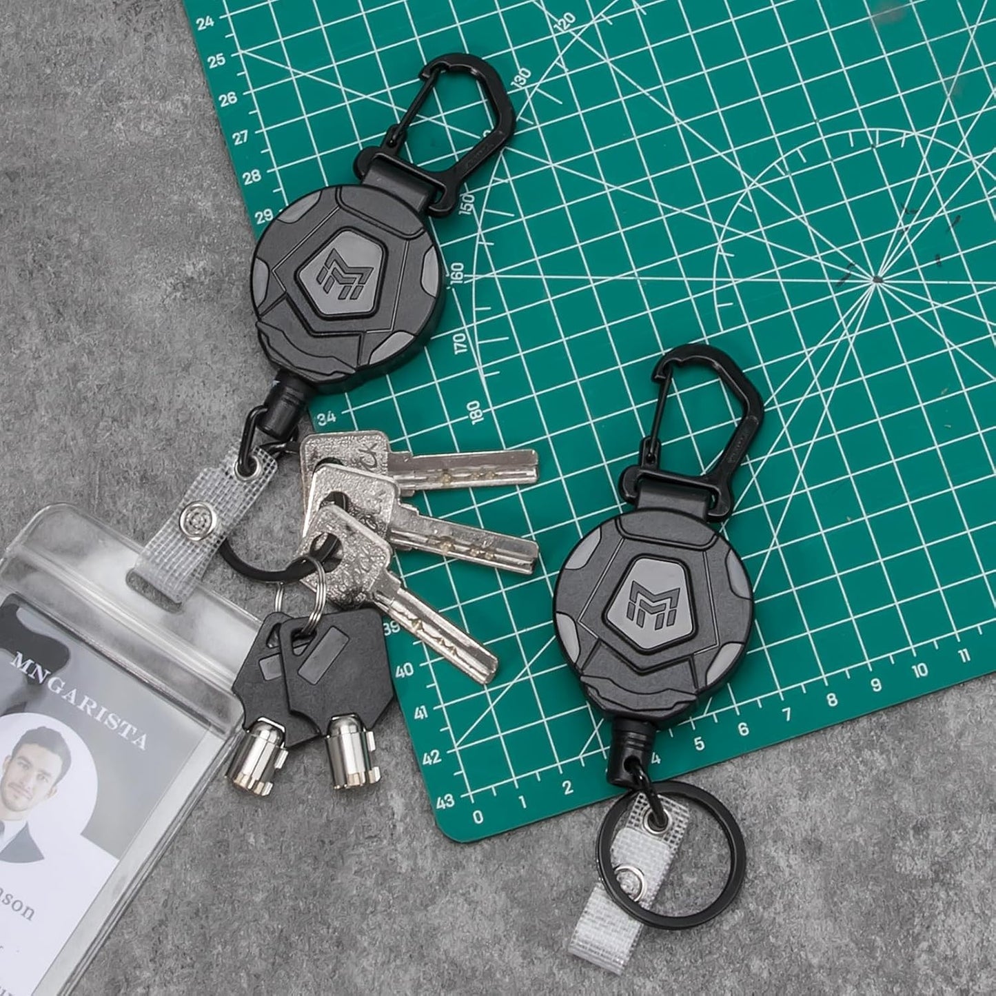 MNGARISTA Retractable Keychain, Heavy Duty Carabiner Badge Holder, Tactical ID Badge Reel with 31.5” Steel Retractable Cord, 8.0 oz