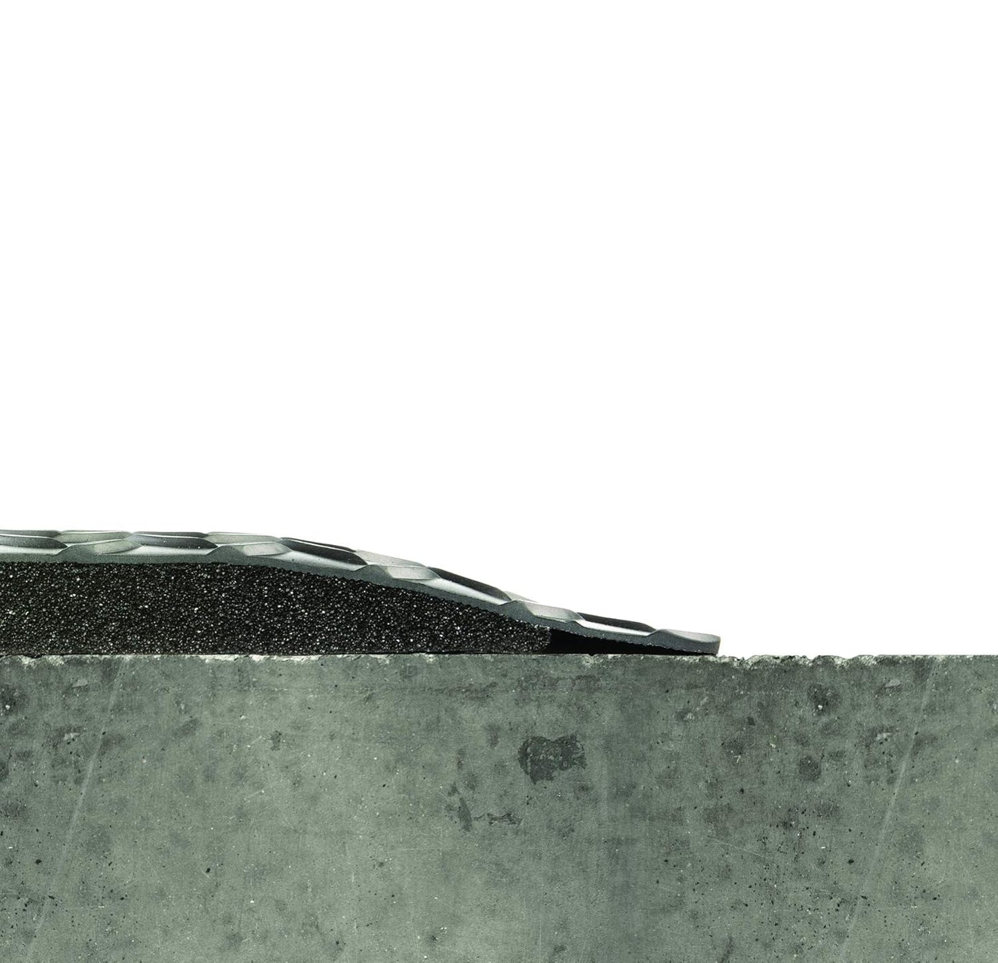 Wearwell 414.1516x3x58BYL Diamond-Plate SpongeCote UltraSoft Mat, 58' Length x 3' Width x 15/16" Thick, Black with Yellow