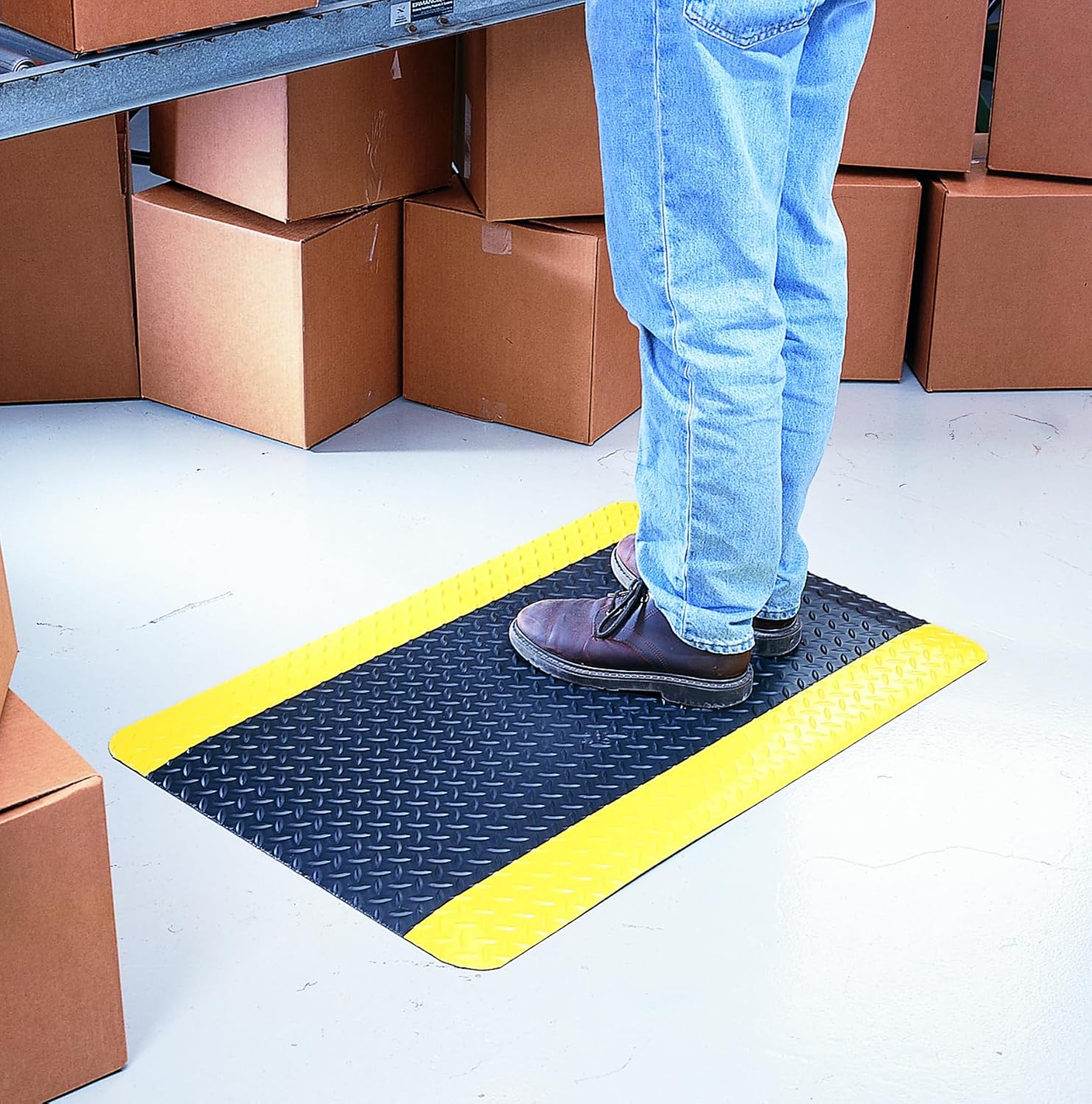 Wearwell 414.1516x2x4BYL Diamond-Plate SpongeCote UltraSoft Mat, 4' Length x 2' Width x 15/16" Thick, Black with Yellow - Lumora Desk