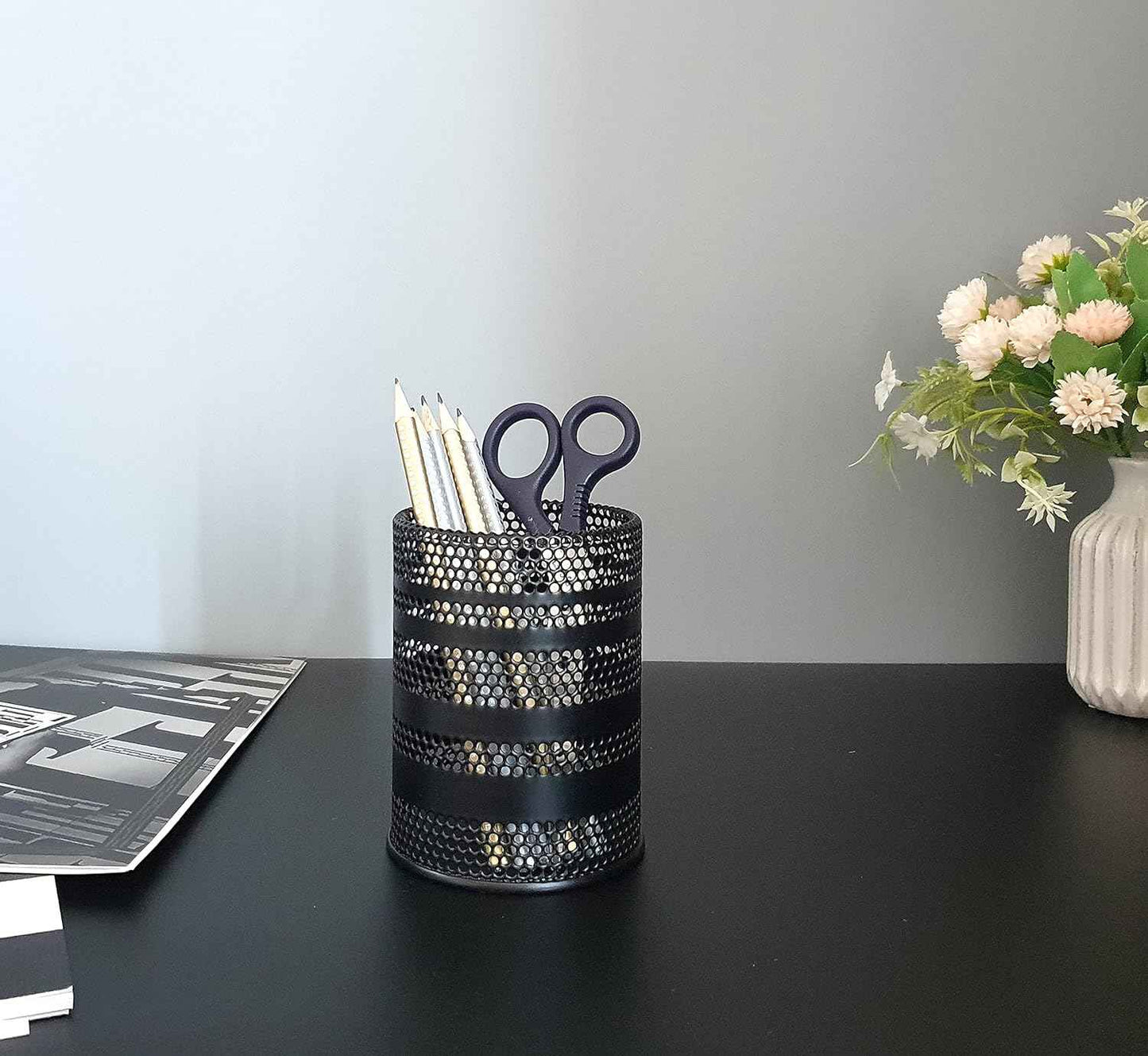 Pen Holder for Desk, Metal Mesh Pencil Holder Cup Organizer Office Stationery Caddy Stand Makeup Brush Holder, Black (1 ea)