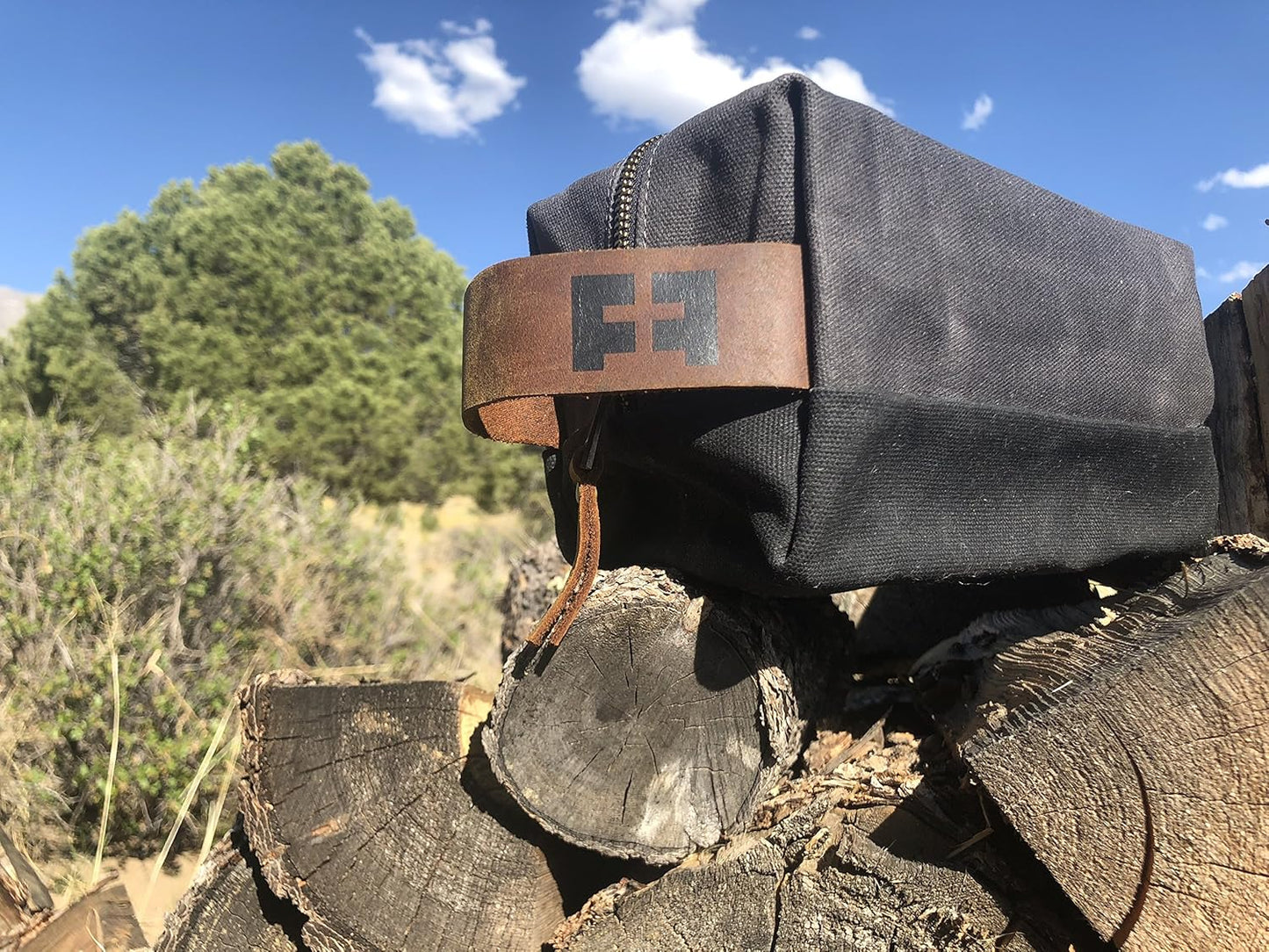 FAT FELT the DOPP KIT | Waxed Cotton Canvas shave and toiletries bag with leather handle
